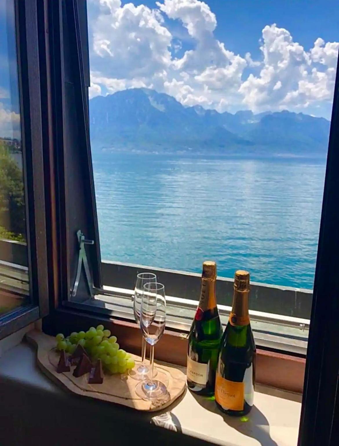 Montreux Riviera Suite Waterfront 3 Bedrooms Private Parking Exterior photo